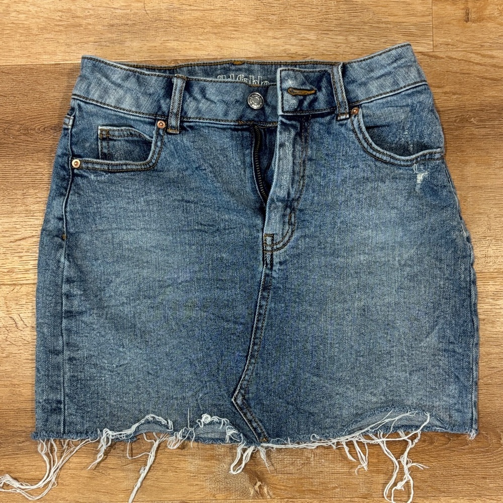 Denim Frayed Hem Mini Skirt - Blue